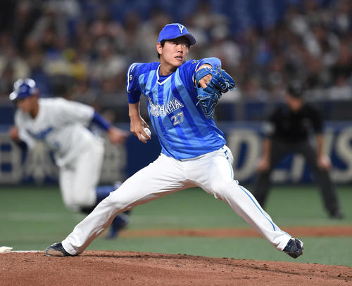 中日対DeNA　2回裏中日1死一塁、力投する上茶谷大河（撮影・森本幸一）