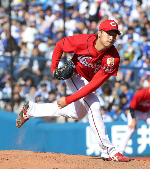 13日、力投する広島床田（撮影・河野匠）