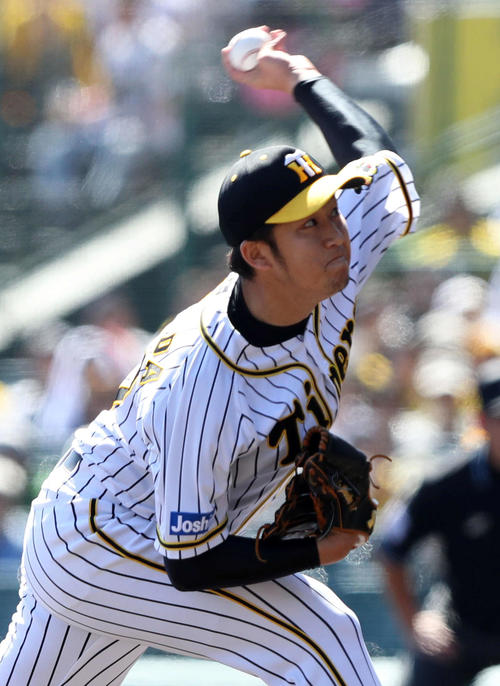 阪神対巨人　阪神先発の岩貞（撮影・松本俊）