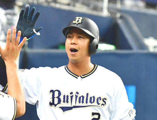 オリックス白崎（19年3月10日撮影）