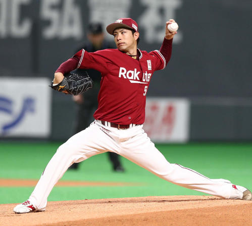 日本ハム対楽天　楽天先発の辛島（撮影・黒川智章）