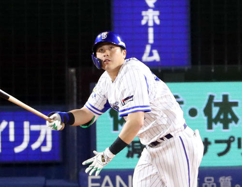 DeNA佐野恵太
