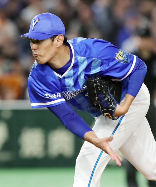 巨人対DeNA DeNA先発の井納(撮影・垰建太)