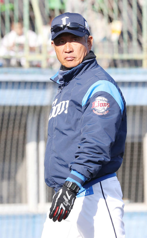 西武辻発彦監督（2019年2月23日撮影）