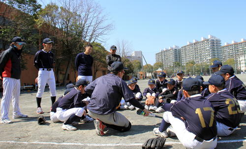 ミスが起きた後は話し合う。選手自らが考えることでプレーに変化が起こり、自信が芽生えていく