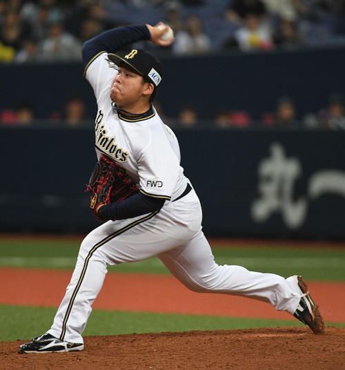 オリックス対ロッテ　10回表ロッテ無死から登板した沢田（撮影・渦原淳）