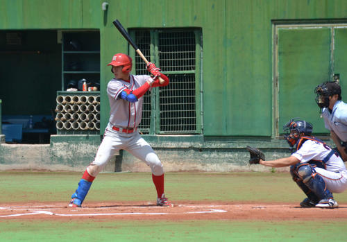 今季最終戦の阪南大戦で2安打をマークした奈良学園大・菅田