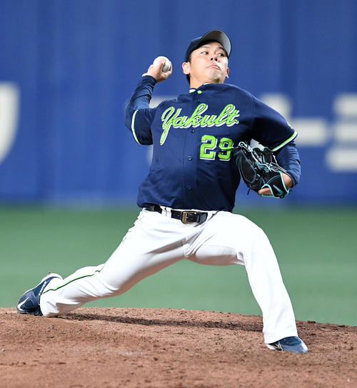 中日対ヤクルト　ヤクルト先発の小川（撮影・前岡正明）