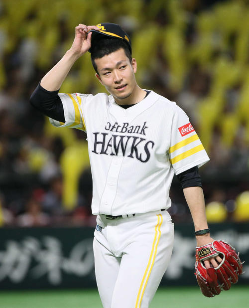 7回表オリックス2死、山足達也を三振に仕留めるも2ケタ奪三振に届かず、悔しがる千賀滉大（撮影・栗木一考）