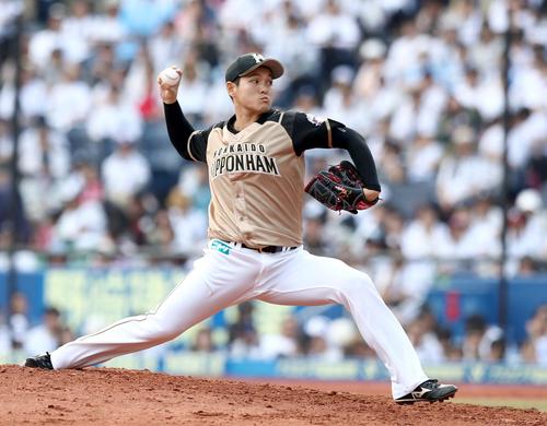 ロッテ対日本ハム　6回に登板の鍵谷（撮影・黒川智章）