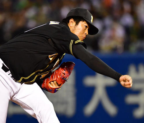 ヤクルト対阪神　5回から登板する福永春吾（撮影・清水貴仁）