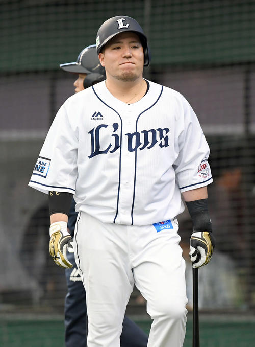 西武対楽天　100号がおあずけとなった西武山川（撮影・たえ見朱実）