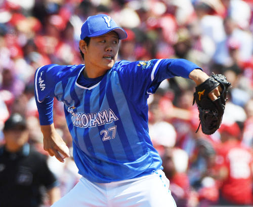 横浜先発の上茶谷（撮影・奥田泰也）