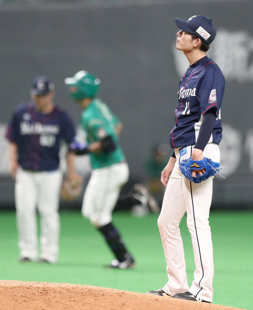 日本ハム対西武　5回裏、大田に2点本塁打を浴びる今井（撮影・黒川智章）