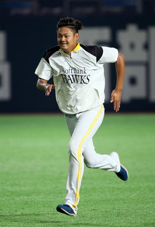 トレーニングする椎野新（撮影・栗木一考）