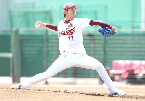 楽天対西武　力投する楽天岸（撮影・野上伸悟）