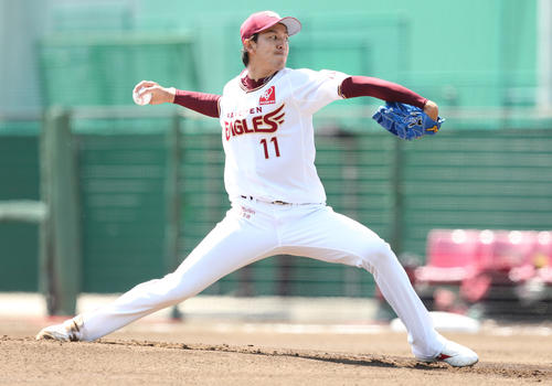 楽天対西武　力投する楽天岸（撮影・野上伸悟）