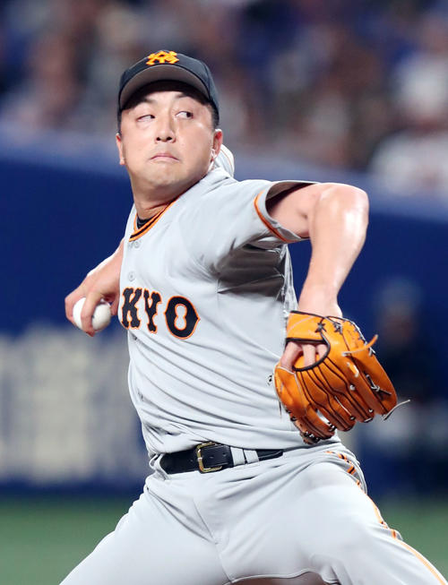 中日対巨人　巨人3番手で登板し、9回を無失点に抑えた沢村（撮影・垰建太）