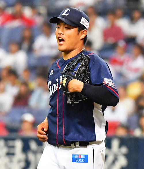 2回オリックス2死一、二塁、若月健矢を三ゴロに打ちとり雄たけびをあげる松本航（撮影・上田博志）