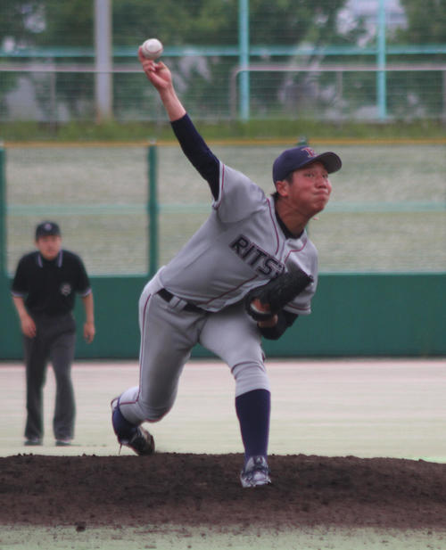 完封勝利の立命大・有村（撮影・柏原誠）