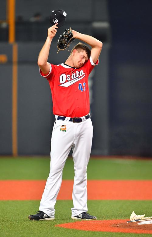 オリックス対西武　4回3失点で降板するタイラー・エップラー（撮影・上田博志）