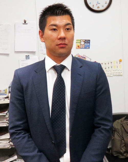 炭谷銀仁朗選手会長