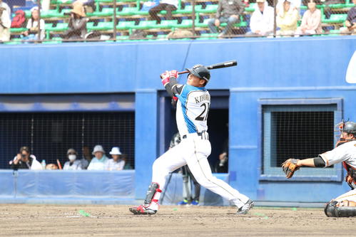 3回2死一、二塁、中飛に倒れた日本ハム清宮（撮影・田中彩友美）
