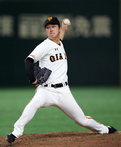 巨人対DeNA　最終回を締める巨人中川（撮影・狩俣裕三）