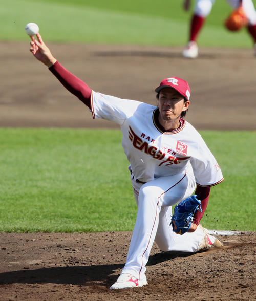 楽天対オリックス　力投する楽天先発の岸（撮影・足立雅史）