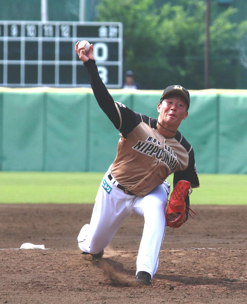 イースタン・リーグ　西武対日本ハム　4回から2番手で登板し、2回1安打無失点だった日本ハム吉田輝（撮影・木下大輔）