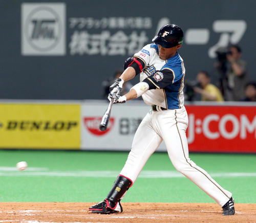 日本ハム対ロッテ　5回裏日本ハム1死一、三塁、王柏融の遊ゴロの間に三塁走者の大田が生還する（撮影・佐藤翔太）
