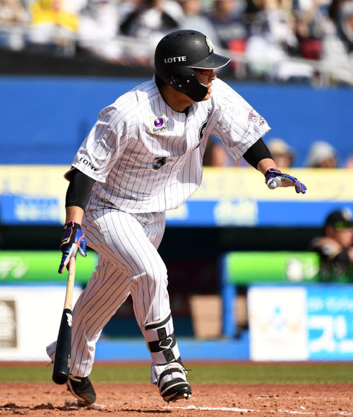 ロッテ角中勝也