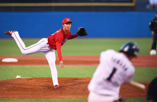 1回裏2死、山田哲を中飛に仕留める山口（撮影・足立雅史）