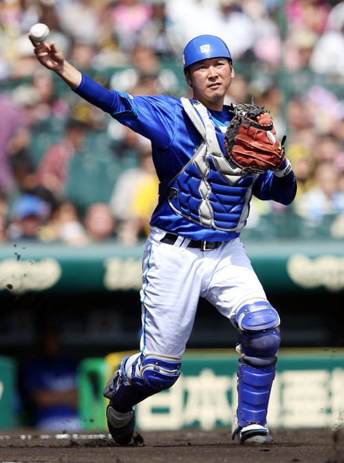 DeNA鶴岡賢二郎（2014年5月18日撮影）