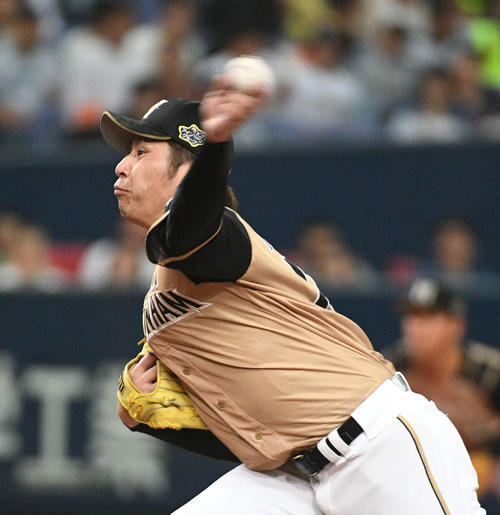 オリックス対日本ハム　オリックス相手に力投する加藤（撮影・渦原淳）