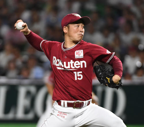 ソフトバンク対楽天　7回途中でマウンドを降りた先発の美馬学は4勝目を挙げる（撮影・今浪浩三）