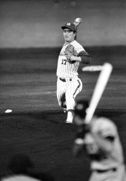 ヤクルト対巨人　ヤクルト松岡弘　（1979年9月2日撮影）