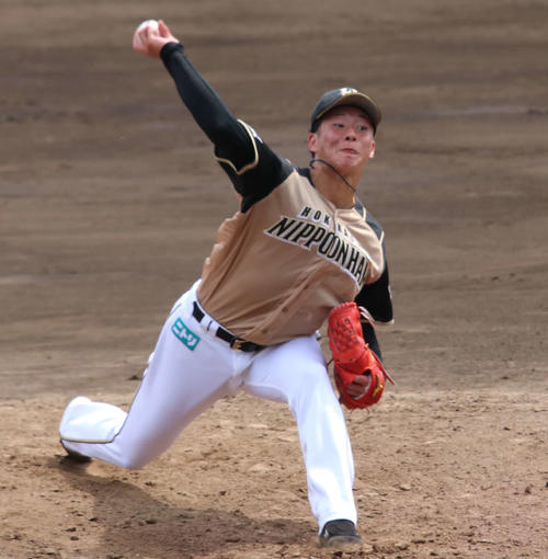イースタン・リーグ　巨人対日本ハム　2軍戦に先発し、3回を投げた日本ハム吉田輝（撮影・山崎純一）