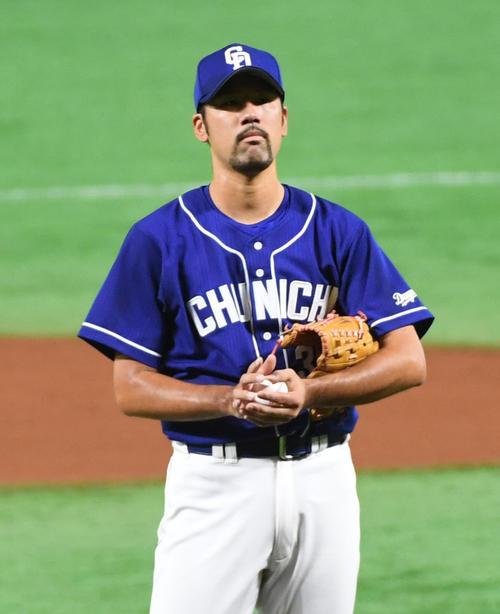 1回裏ソフトバンク2死、先発の阿知羅拓馬は松田宣浩にも本塁打を浴びる（撮影・今浪浩三）