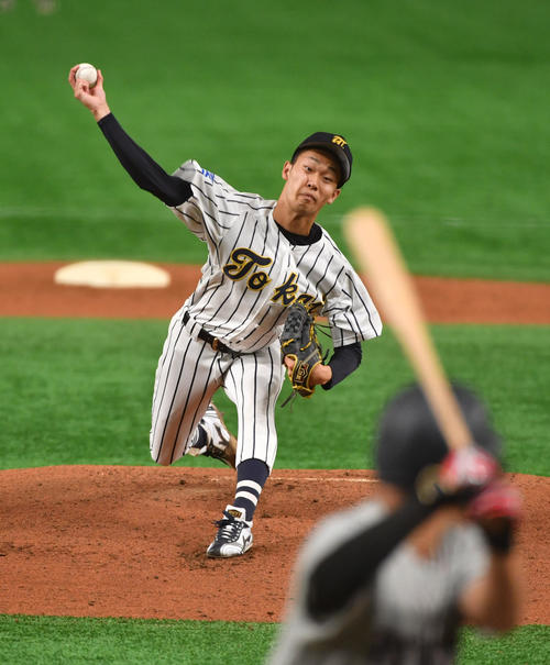 立命大対東海大　先発した東海大・山崎（撮影・柴田隆二）