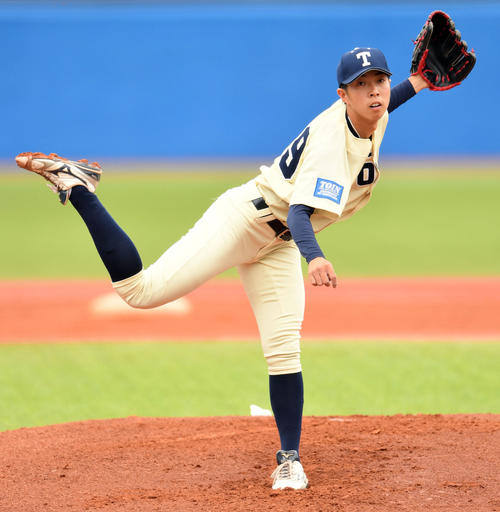 東洋大対桐蔭横浜大　桐蔭横浜大先発で力投する関野（撮影・滝沢徹郎）
