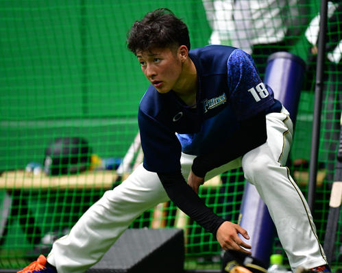 1軍に合流する日本ハム吉田輝星（撮影・清水貴仁）