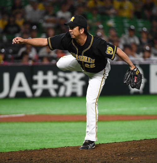 10回裏を抑えた藤川（撮影・今浪浩三）