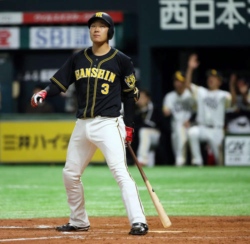 ソフトバンク対阪神　12回表阪神2死満塁、大山悠輔は空振り三振に倒れる（撮影・栗木一考）