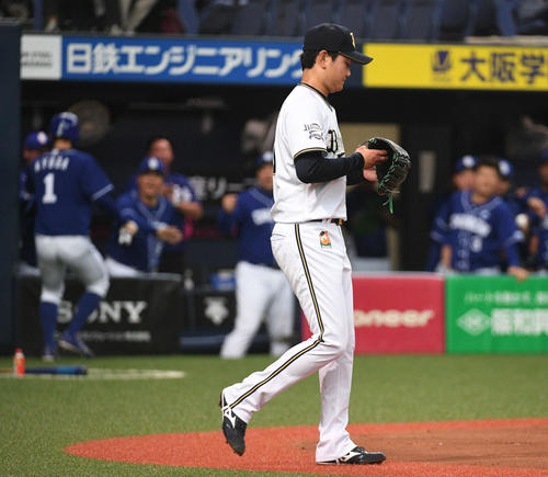 2回表中日2死二塁、加藤に適時打を浴び先制許した竹安（撮影・渦原淳）