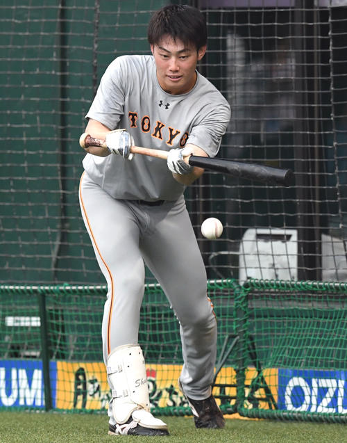 西武対巨人　1軍に昇格した巨人加藤脩平（撮影・たえ見朱実）