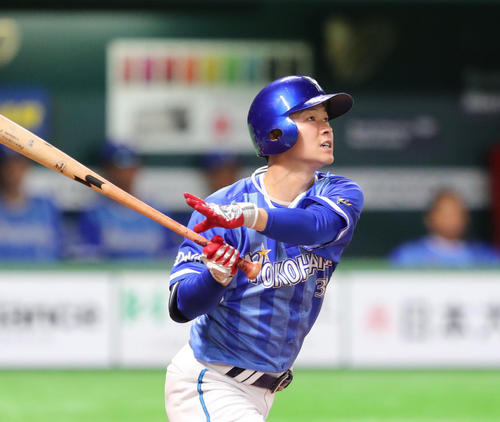 ソフトバンク対DeNA　2回DeNA2死、柴田は右越えに先制本塁打を放つ（撮影・梅根麻紀）
