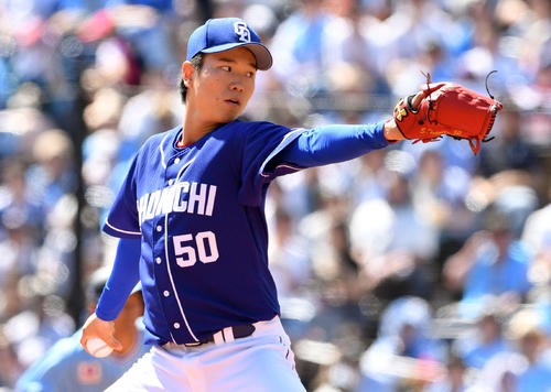 ロッテ対中日　中日先発で力投する清水（撮影・滝沢徹郎）