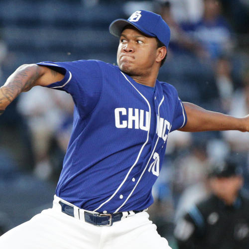 先発で登板し力投する中日ロメロ（撮影・中島郁夫）