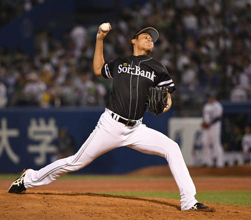 ヤクルト対ソフトバンク　7回裏から登板したソフトバンク3番手椎野（撮影・鈴木みどり）